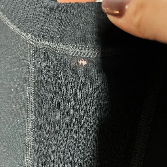 Patagonia black Performance Base Layer 100% wool thermal top size Men’s M - Picture 3 of 10